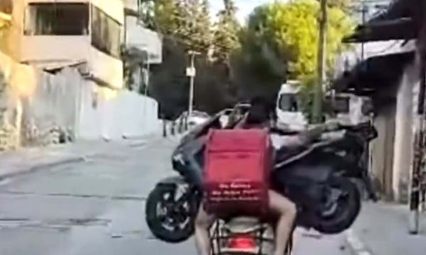 Motosikletle motosiklet taşıdılar!